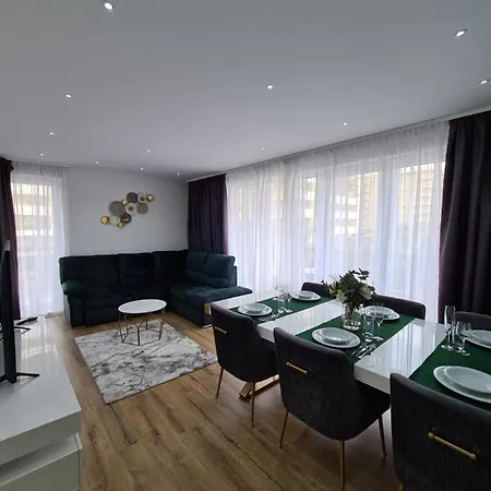 Luxury 2 Bedroom Apartment